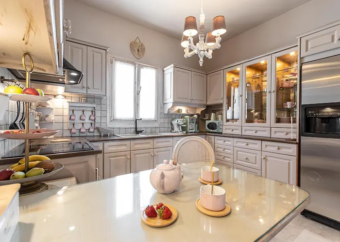 Black Velvet Villa *