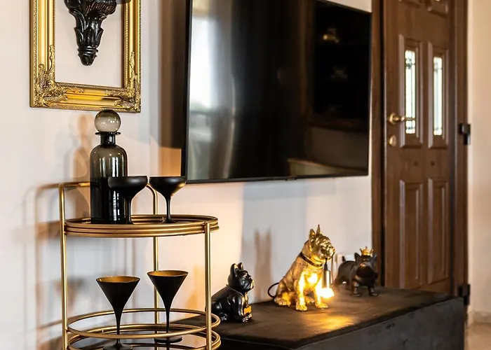 Вилла Black Velvet Agkidia