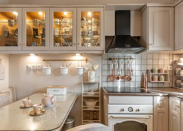 Villa Black Velvet Agkidia