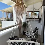 Villa Black Velvet