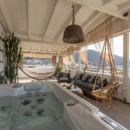 Black Velvet Villa