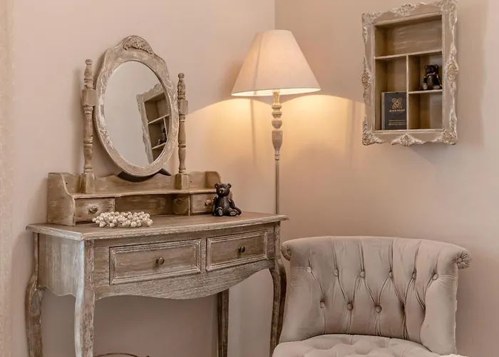 Villa Black Velvet Agkidia